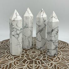 Load image into Gallery viewer, Howlite Crystal Tower Point Generator