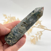 Load image into Gallery viewer, Moss Agate Crystal Tower Point Generator