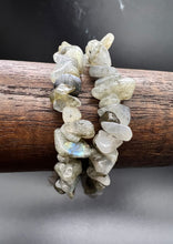 Load image into Gallery viewer, Labradorite Crystal Chip Bracelet