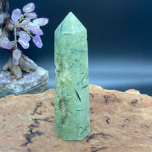 Load image into Gallery viewer, Prenhite Crystal Tower Point Generator