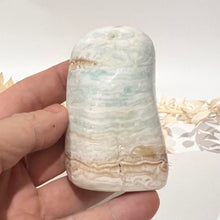 Load image into Gallery viewer, Caribbean Calcite Freeform Crystal Rock