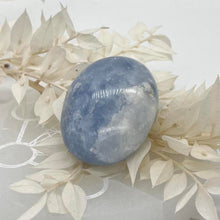 Load image into Gallery viewer, Blue Calcite Crystal Palm Stone Palmstone