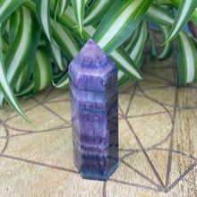 Load image into Gallery viewer, Fluorite Crystal Tower Point Generator