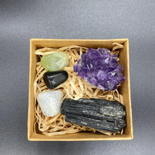 Load image into Gallery viewer, Crystals for Protection Gift Protection Crystal Gift Set in Box