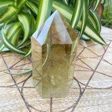Load image into Gallery viewer, Citrine Crystal Tower Point Generator
