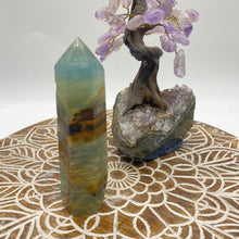 Load image into Gallery viewer, Blue Onyx Crystal Tower Point Generator