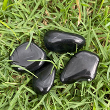 Load image into Gallery viewer, Black Obsidian Tumbled / Tumble Stone / Tumbles