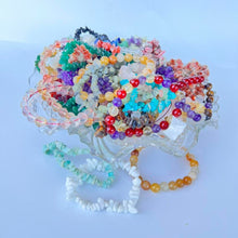 Load image into Gallery viewer, New Jade Crystal Chip Bracelet