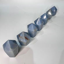 Load image into Gallery viewer, Angelite Crystal Tower Cupcake Point Generator