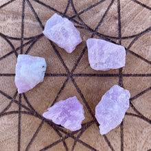 Load image into Gallery viewer, Kunzite A Grade Small Raw Crystal