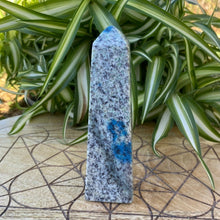 Load image into Gallery viewer, K2 Crystal Tower Point Generator