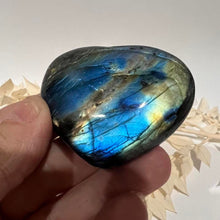 Load image into Gallery viewer, Labradorite Crystal Heart with Great Flash Labradorite Crystal Heart