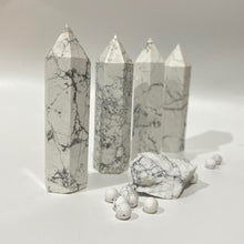 Load image into Gallery viewer, Howlite Crystal Tower Point Generator