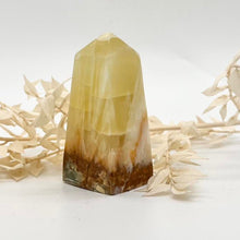 Load image into Gallery viewer, Lemon Calcite Crystal Tower Point Generator Obelisk
