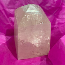 Load image into Gallery viewer, Optical Calcite Crystal Tower Point Generator