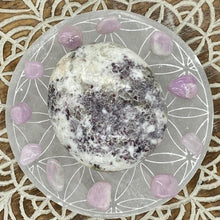 Load image into Gallery viewer, Lepidolite Crystal Palm Stone Palmstone