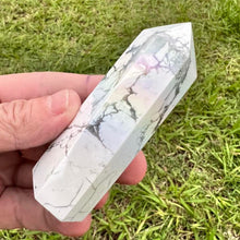 Load image into Gallery viewer, Aura Howlite Crystal Tower Point Generator