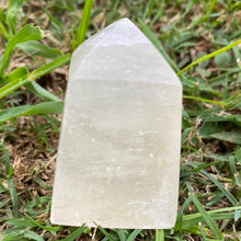 Load image into Gallery viewer, Optical Calcite Crystal Tower Point Generator