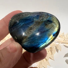 Load image into Gallery viewer, Labradorite Crystal Heart with Great Flash Labradorite Crystal Heart