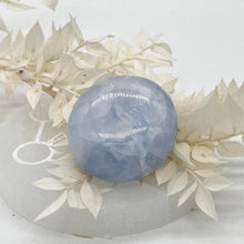 Load image into Gallery viewer, Blue Calcite Crystal Palm Stone Palmstone