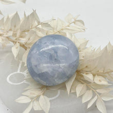Load image into Gallery viewer, Blue Calcite Crystal Palm Stone Palmstone
