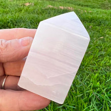 Load image into Gallery viewer, Mangano Calcite  Crystal Tower Obelisk Point