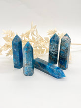 Load image into Gallery viewer, Apatite Crystal Tower Point Generator Blue Crystal