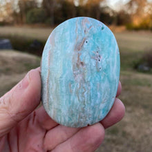 Load image into Gallery viewer, Blue Aragonite Crystal Palm Stone Palmstone