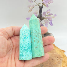 Load image into Gallery viewer, Turquoise Crystal Tower Point Generator