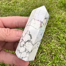 Load image into Gallery viewer, Aura Howlite Crystal Tower Point Generator