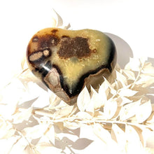 Load image into Gallery viewer, Septarium Crystal Heart