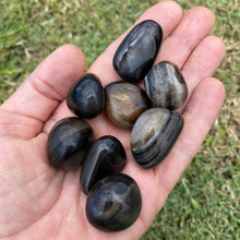 Load image into Gallery viewer, Black Onyx Tumbled / Tumble Stone / Tumbles
