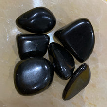 Load image into Gallery viewer, Shungite Tumbled / Tumble Stone / Tumbles