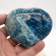 Load image into Gallery viewer, Apatite Crystal Heart Blue Crystal