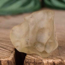 Load image into Gallery viewer, Libyan Dessert Glass LDG Crystal 7.75g in weight