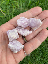 Load image into Gallery viewer, Kunzite A Grade Small Raw Crystal