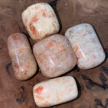 Load image into Gallery viewer, Sun Stone Tumble-stone / Tumbled stone Crystal