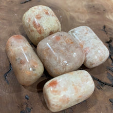 Load image into Gallery viewer, Sun Stone Tumble-stone / Tumbled stone Crystal