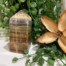 Load image into Gallery viewer, Crystal Black Onyx Tower