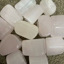 Load image into Gallery viewer, Mangano Calcite Crystal tumbled / Tumble Stones