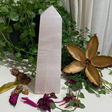 Load image into Gallery viewer, Mangano Calcite  Crystal Tower Obelisk Point

