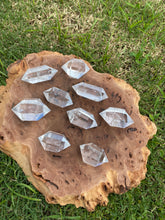 Load image into Gallery viewer, Double Terminated Clear Quart Point Crystal
