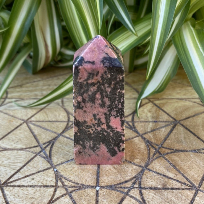 Rhodonite Crystal Tower Point Generator