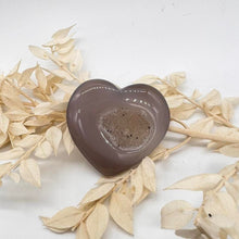 Load image into Gallery viewer, Druzy Agate Crystal Heart Carving Agate Heart
