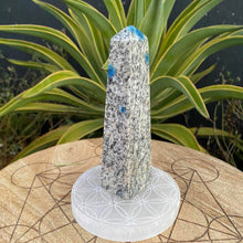 Load image into Gallery viewer, K2 Crystal Tower Point Generator Obelisk
