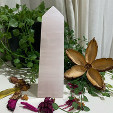 Load image into Gallery viewer, Mangano Calcite  Crystal Tower Obelisk Point
