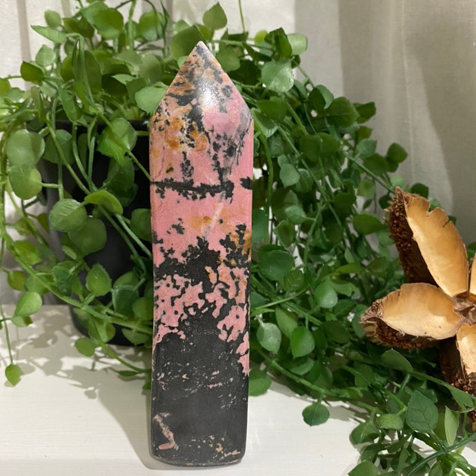 Rhodonite Crystal Tower Point Generator