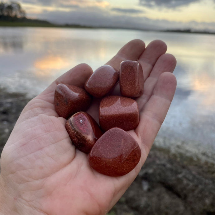 Gold Stone Tumbled / Tumble Stone / Tumbles