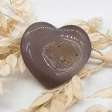 Load image into Gallery viewer, Druzy Agate Crystal Heart Carving Agate Heart
