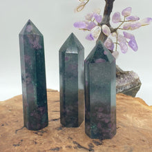Load image into Gallery viewer, Yooperite Crystal Tower Point Generator
